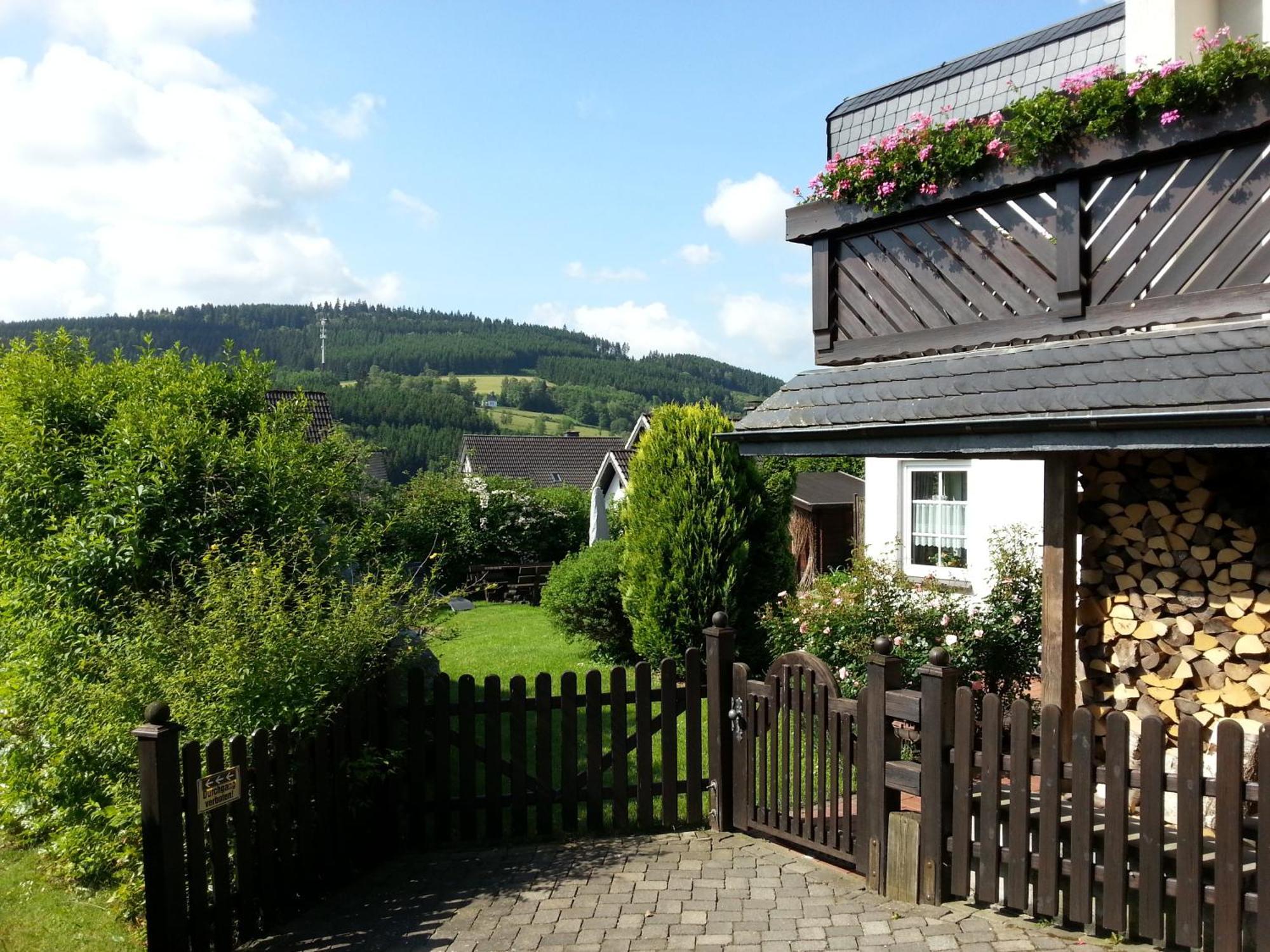 Ferienwohnungen Luge - Winterberg Zimmer foto